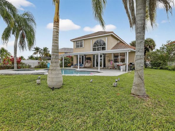 18551 NW 14th St, Pembroke Pines FL 33029