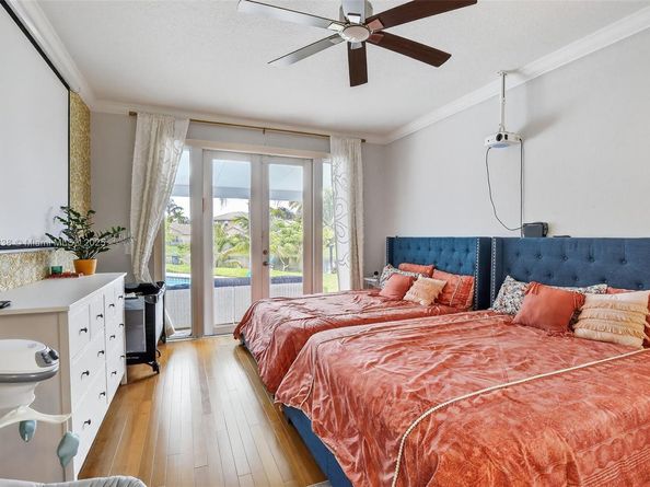 18551 NW 14th St, Pembroke Pines FL 33029