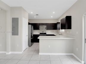 552 NE 5th Way, Florida City FL 33034