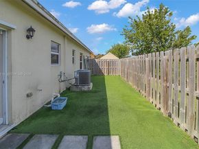 552 NE 5th Way, Florida City FL 33034