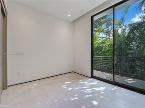 5825 Alton Rd, Miami Beach FL 33140