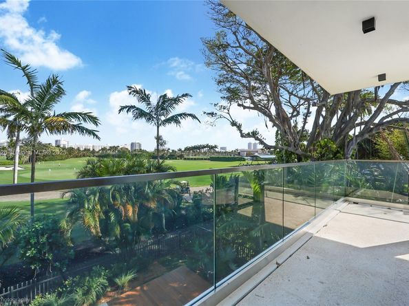 5825 Alton Rd, Miami Beach FL 33140