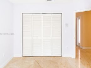 10564 NW 57th St, Doral FL 33178