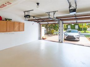 10564 NW 57th St, Doral FL 33178