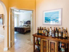 10564 NW 57th St, Doral FL 33178