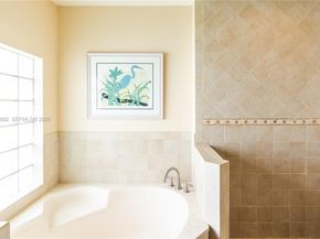 10564 NW 57th St, Doral FL 33178