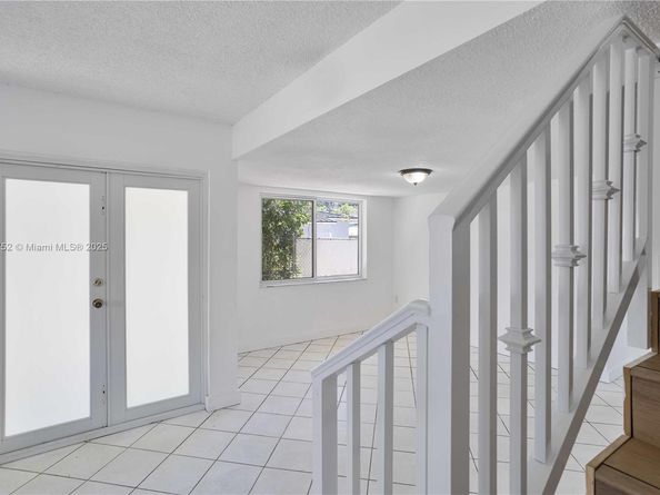 3524 NW 4th Ter, Miami FL 33125