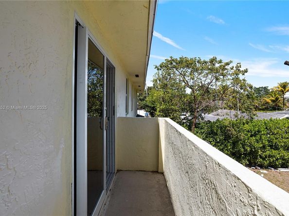 3524 NW 4th Ter, Miami FL 33125