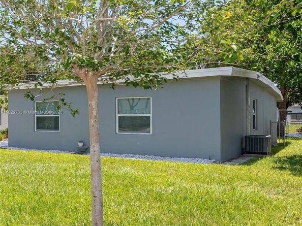 1758 NE 183rd St, North Miami Beach FL 33179