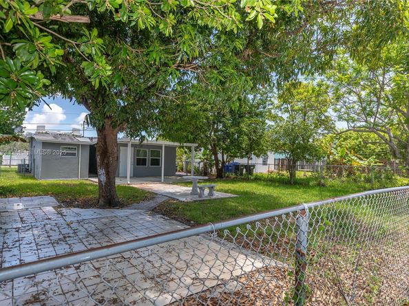 1758 NE 183rd St, North Miami Beach FL 33179