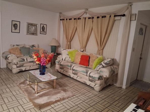 Undisclosed Address #A11942576, Miramar FL 33025