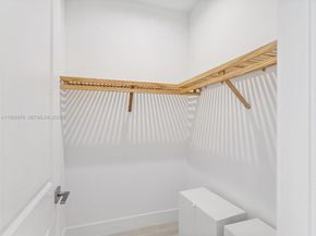 7285 SW 72nd Ter, Miami FL 33143