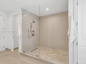 7285 SW 72nd Ter, Miami FL 33143