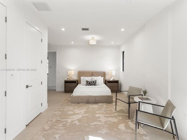 7285 SW 72nd Ter, Miami FL 33143