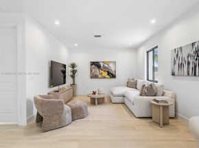 7285 SW 72nd Ter, Miami FL 33143