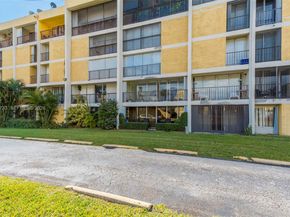 9210 Fontainebleau Blvd 104, Miami FL 33172