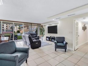 9210 Fontainebleau Blvd 104, Miami FL 33172