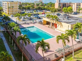 9210 Fontainebleau Blvd 104, Miami FL 33172