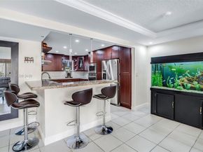 9210 Fontainebleau Blvd 104, Miami FL 33172