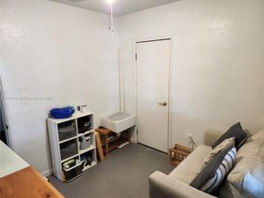 3521 E 8th Ave, Hialeah FL 33013