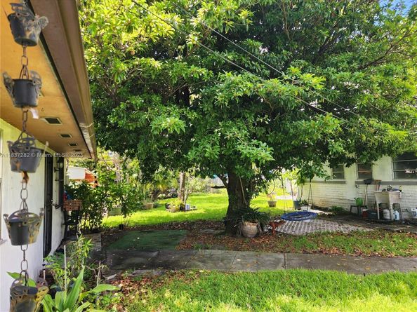 3521 E 8th Ave, Hialeah FL 33013