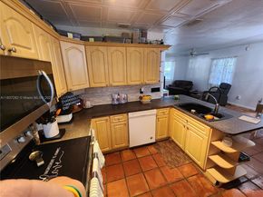 3521 E 8th Ave, Hialeah FL 33013