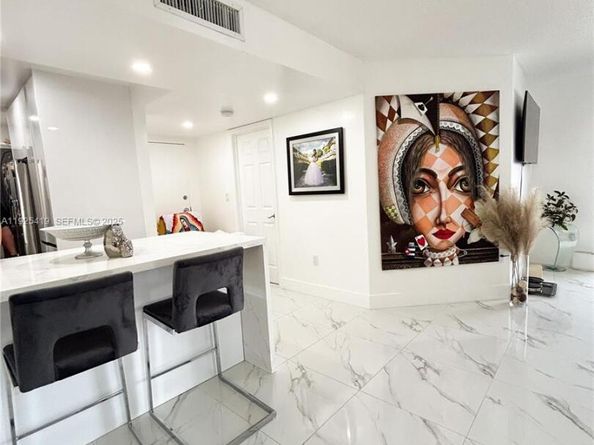 10795 SW 108th Ave 307, Miami FL 33176