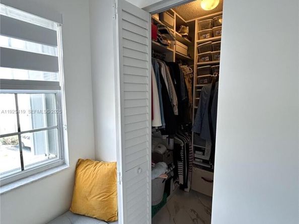 10795 SW 108th Ave 307, Miami FL 33176