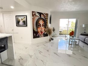 10795 SW 108th Ave 307, Miami FL 33176