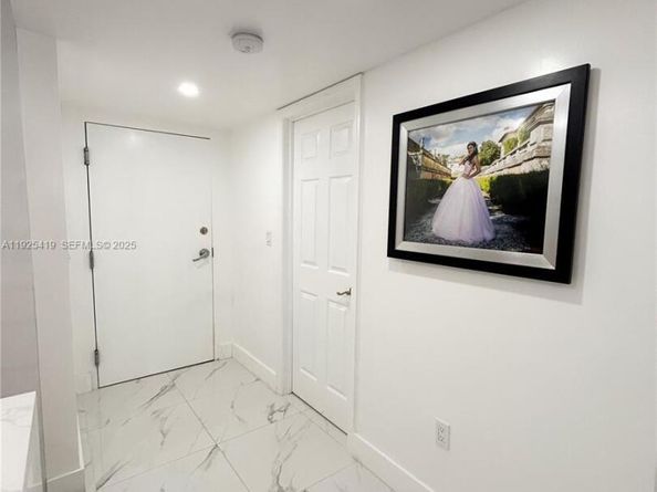 10795 SW 108th Ave 307, Miami FL 33176