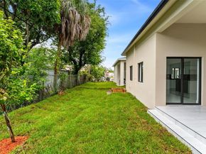 5316 NW 7th Ct, Miami FL 33127
