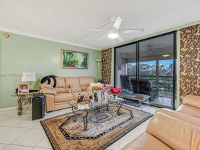 1100 Saint Charles Pl 310, Pembroke Pines FL 33026