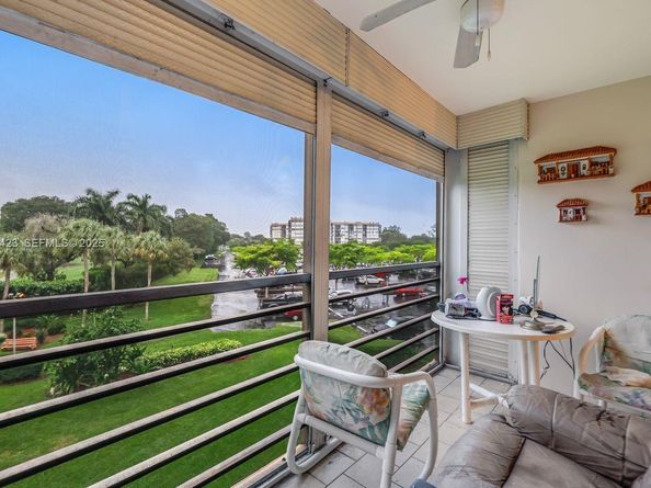 1100 Saint Charles Pl 310, Pembroke Pines FL 33026