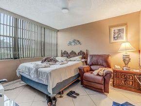 1100 Saint Charles Pl 310, Pembroke Pines FL 33026