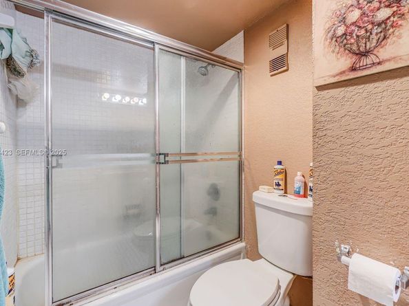 1100 Saint Charles Pl 310, Pembroke Pines FL 33026