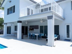 20251 NW 4th St, Pembroke Pines FL 33029