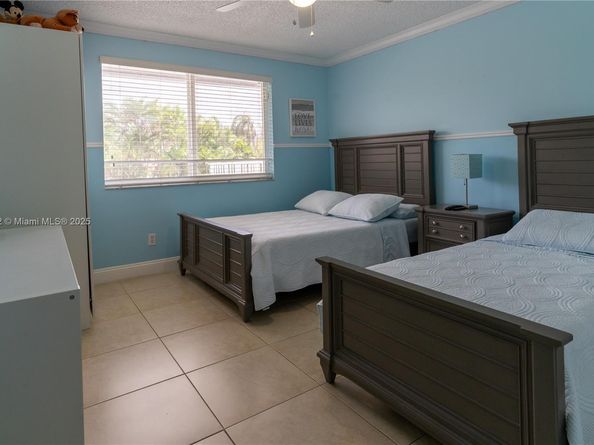 20251 NW 4th St, Pembroke Pines FL 33029