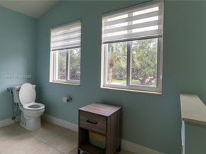 20251 NW 4th St, Pembroke Pines FL 33029
