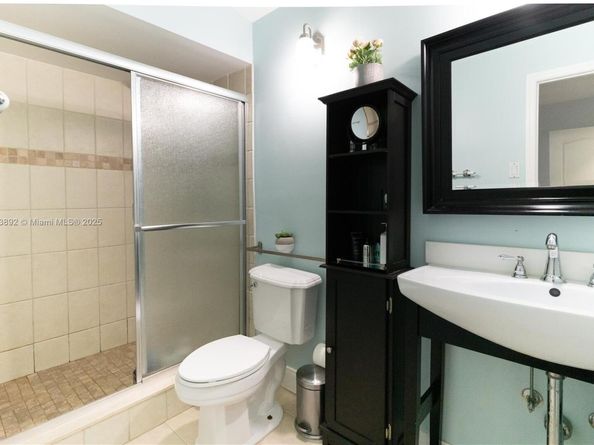 20251 NW 4th St, Pembroke Pines FL 33029