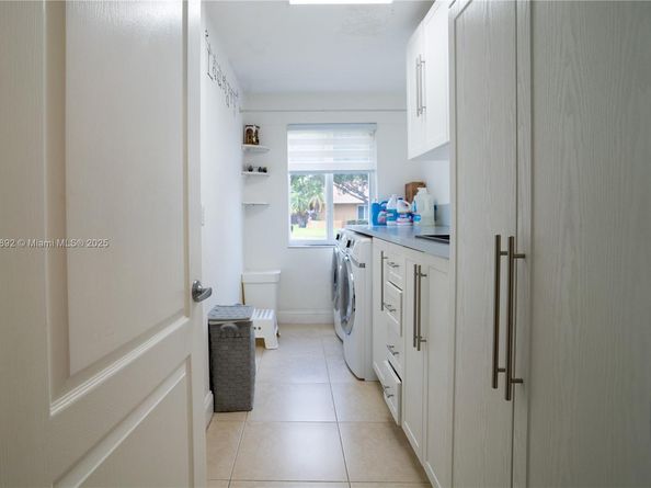 20251 NW 4th St, Pembroke Pines FL 33029