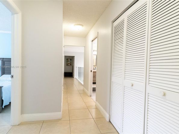 20251 NW 4th St, Pembroke Pines FL 33029