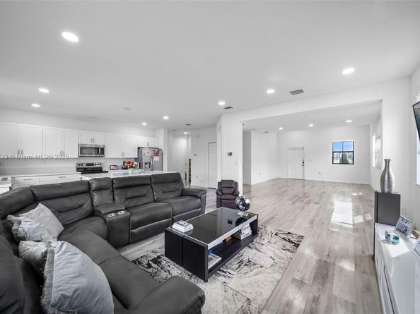 12833 SW 229th Ter, Miami FL 33170