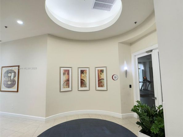1830 Radius Dr 1301, Hollywood FL 33020