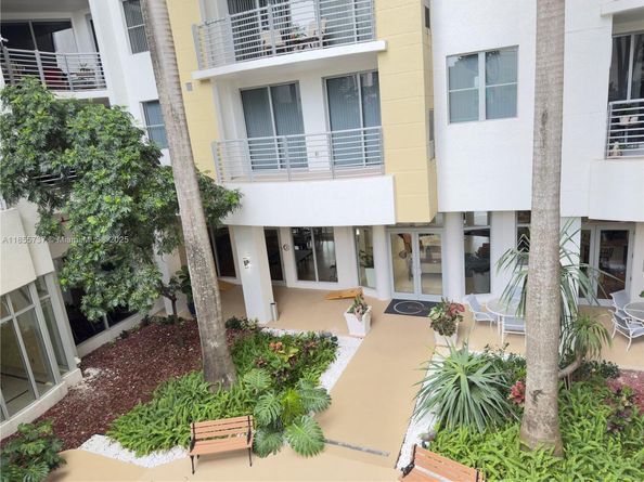 1830 Radius Dr 1301, Hollywood FL 33020