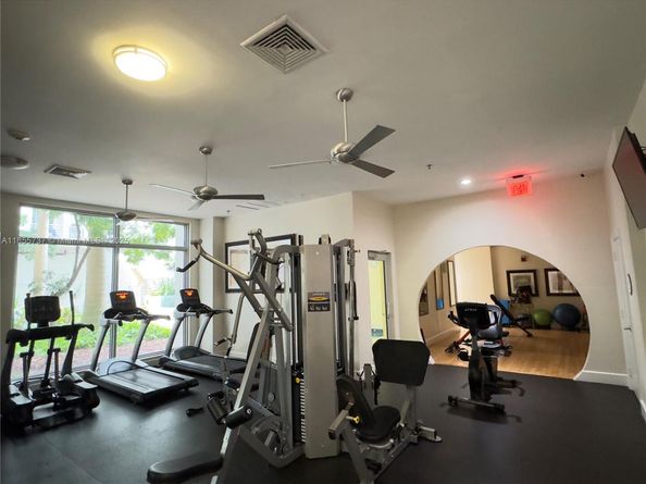 1830 Radius Dr 1301, Hollywood FL 33020