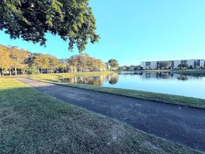 7900 NW 50th St 304, Lauderhill FL 33351