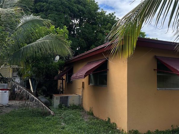 3313 NW 36th Ter, Lauderdale Lakes FL 33309