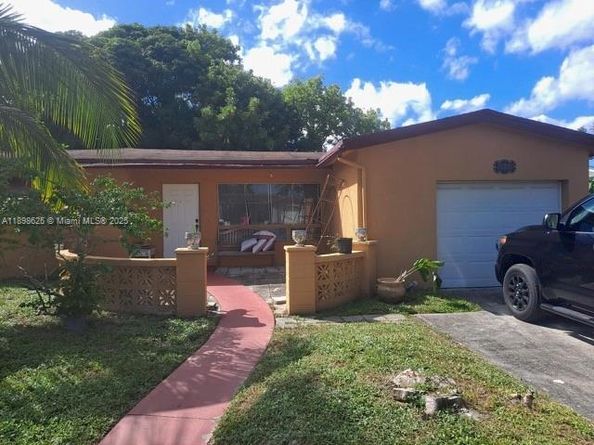 3313 NW 36th Ter, Lauderdale Lakes FL 33309