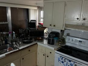 3313 NW 36th Ter, Lauderdale Lakes FL 33309
