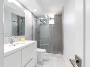 2500 Parkview Dr 1121, Hallandale Beach FL 33009